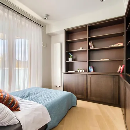 P&O Serviced Apartments Sienna Exclusive アパート *